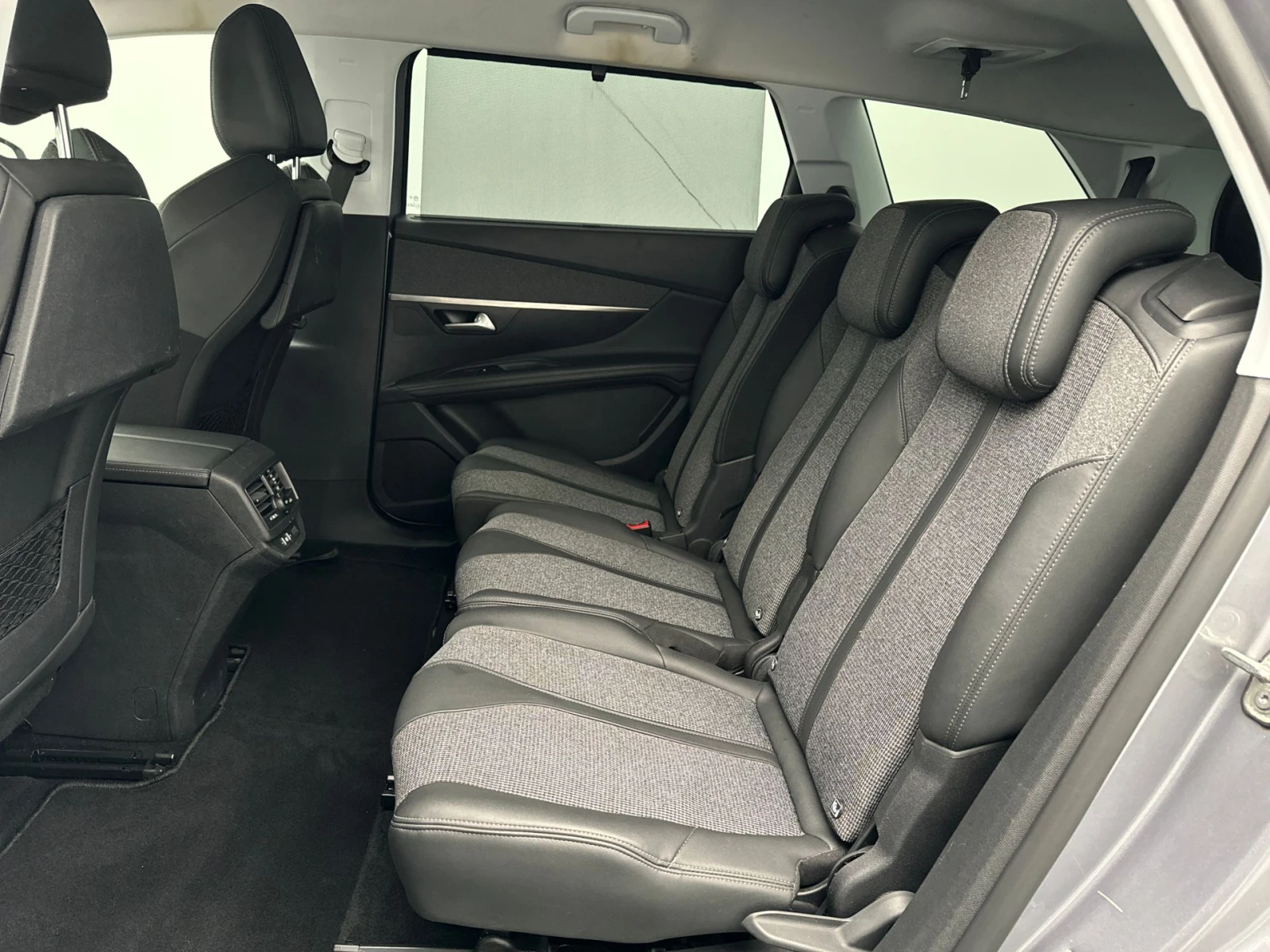 Peugeot 5008 1.2i Allure , снимка 15 - Автомобили и джипове - 54257997