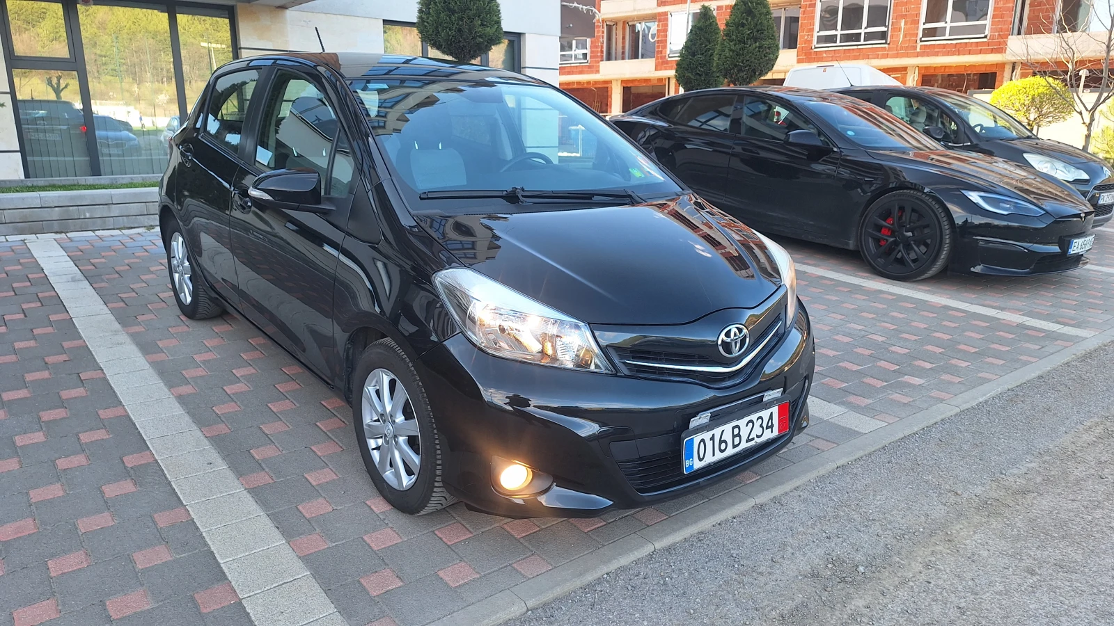 Toyota Yaris, снимка 2 - Автомобили и джипове - 54305199