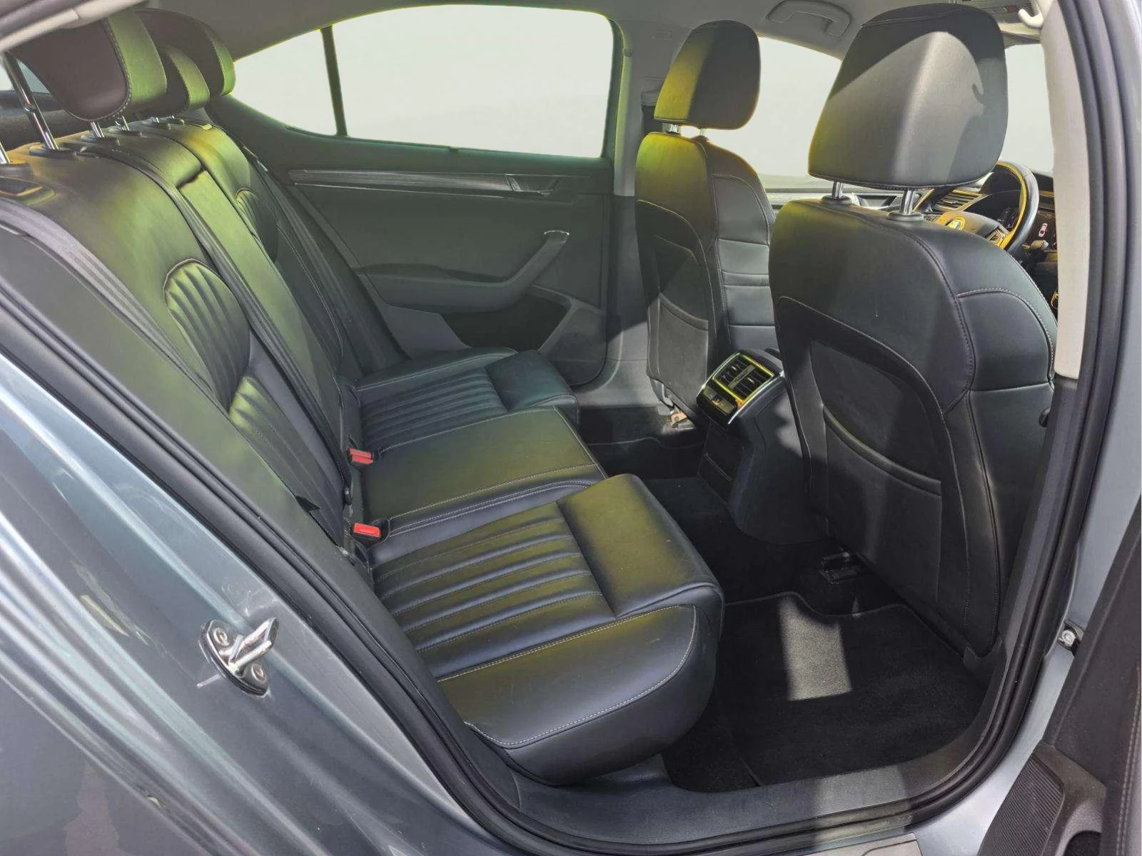 Skoda Superb 2.0 TSI | Mobile.bg � ����������� 17