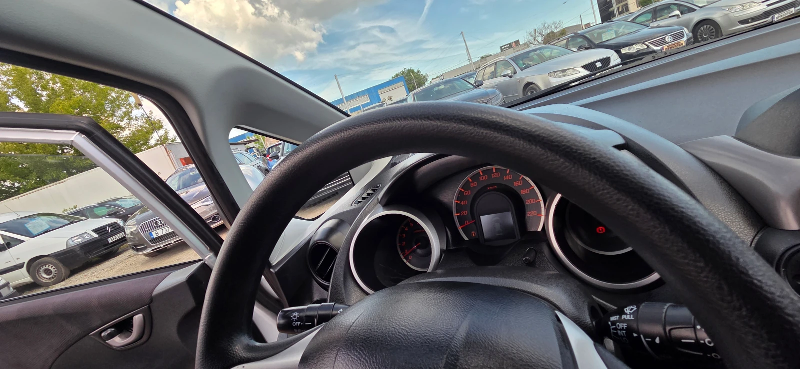 Honda Jazz 1.4 I-VTEC, снимка 10 - Автомобили и джипове - 54608375