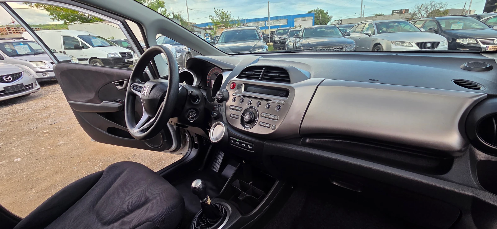 Honda Jazz 1.4 I-VTEC, снимка 9 - Автомобили и джипове - 54608375