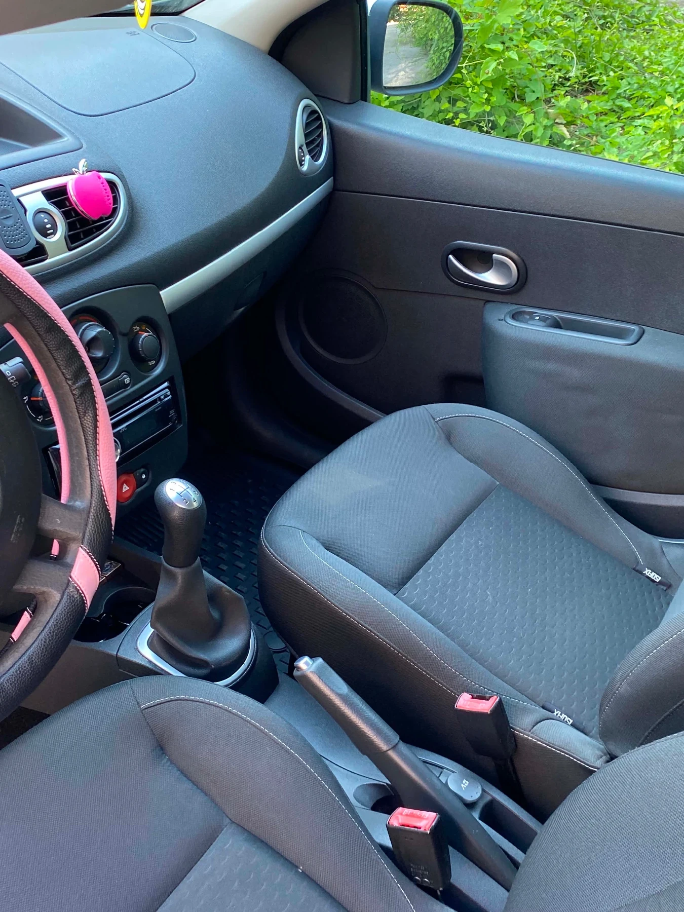 Renault Clio, снимка 6 - Автомобили и джипове - 54830639