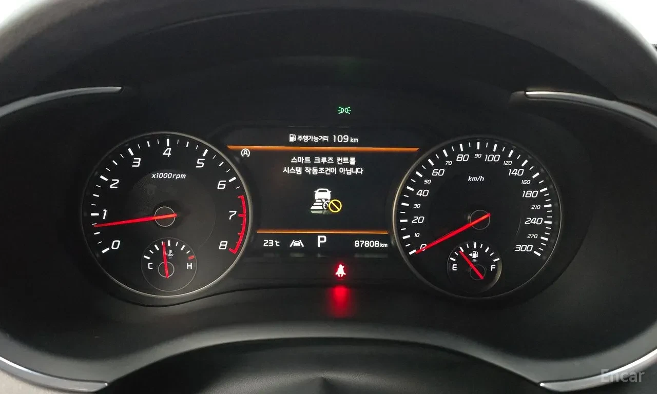 Kia Stinger КОЖА | ПАНОРАМА | КАМЕРА | NAVI, снимка 8 - Автомобили и джипове - 54966932