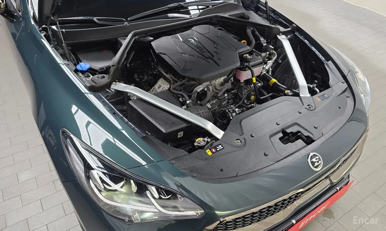 Kia Stinger КОЖА | ПАНОРАМА | КАМЕРА | NAVI, снимка 6 - Автомобили и джипове - 54966932