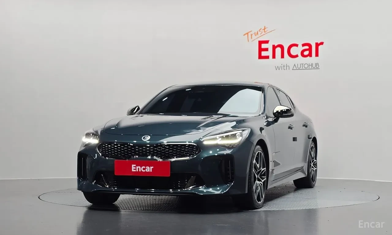 Kia Stinger КОЖА | ПАНОРАМА | КАМЕРА | NAVI, снимка 3 - Автомобили и джипове - 54966932
