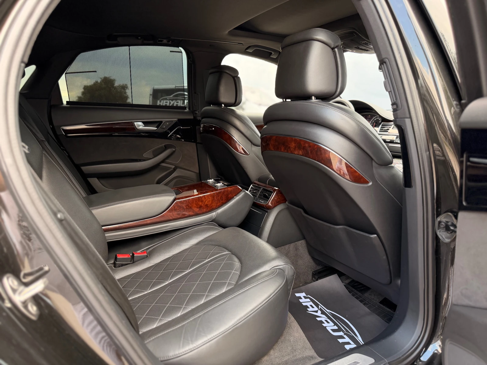 Audi A8 4.2TDI= QUATTRO= S-LINE= EXCLUSIVE= DISTRONIC= BOS, снимка 12 - Автомобили и джипове - 55124317
