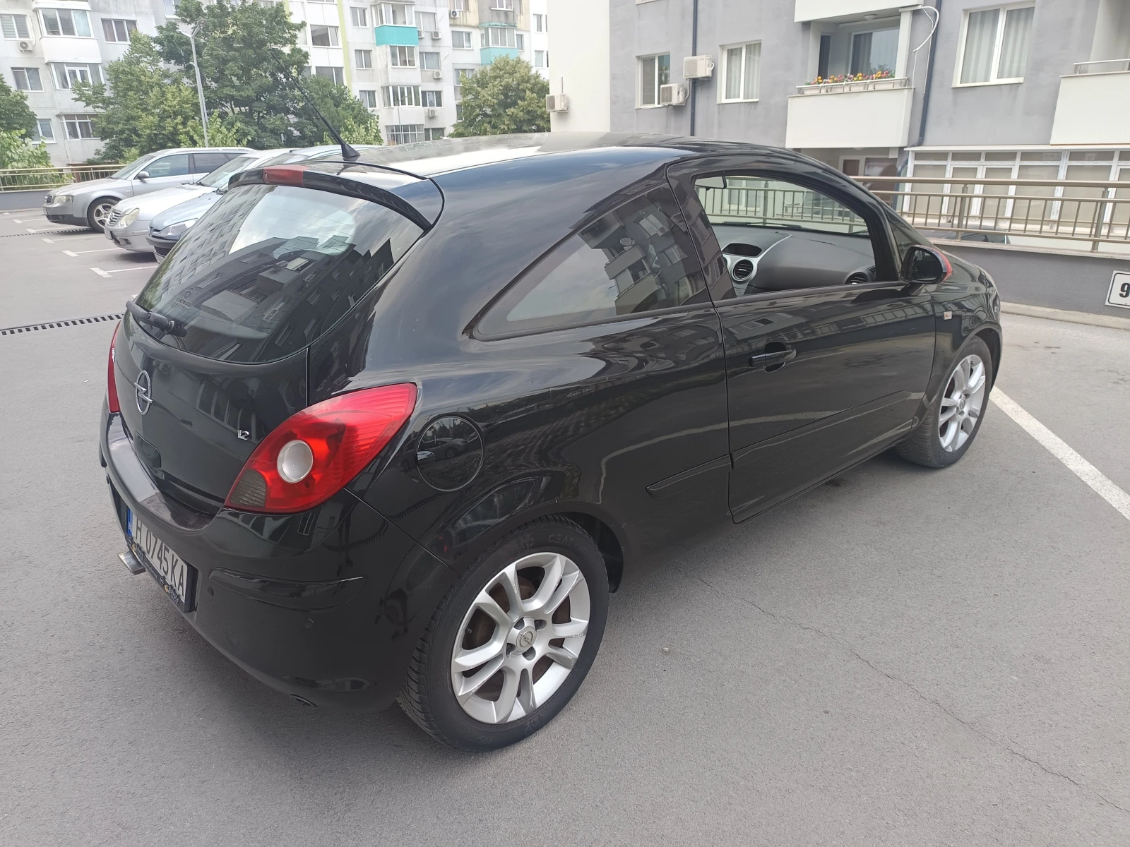 Opel Corsa D, снимка 4 - Автомобили и джипове - 55129796