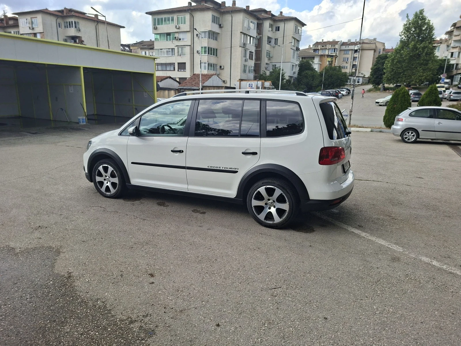 VW Touran Cross / avtomat, снимка 10 - Автомобили и джипове - 55228168