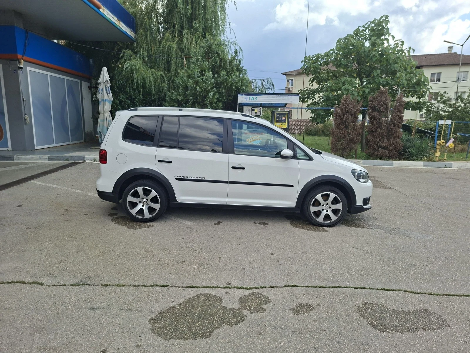 VW Touran Cross / avtomat, снимка 5 - Автомобили и джипове - 55228168