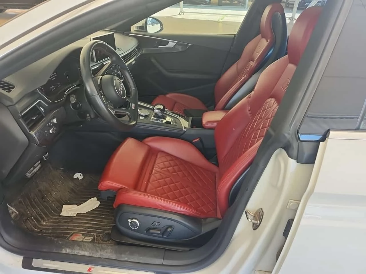 Audi S5  PRESTIGE / HUD / ДИСТРОНИК / МАСАЖИ / , снимка 8 - Автомобили и джипове - 55402642