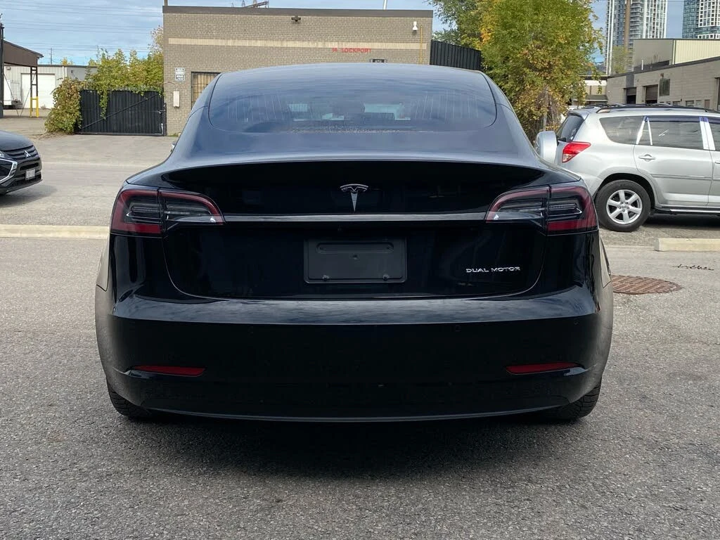 Tesla Model 3 4x4* LONG RANGE* PANO, снимка 4 - Автомобили и джипове - 55433670