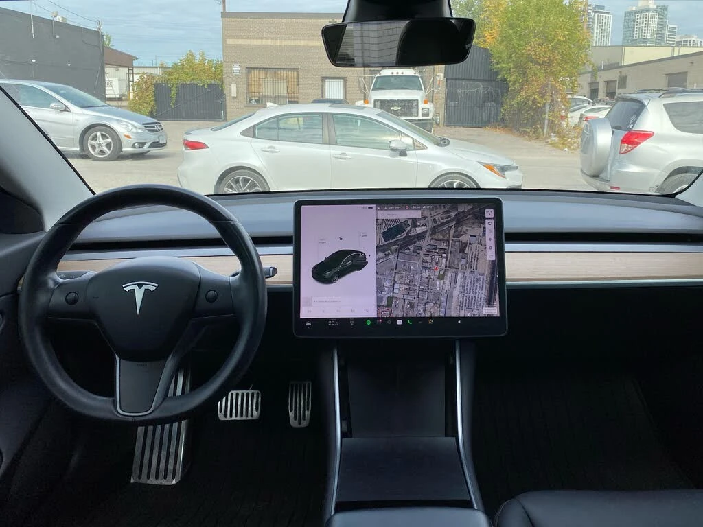 Tesla Model 3 4x4* LONG RANGE* PANO, снимка 8 - Автомобили и джипове - 55433670