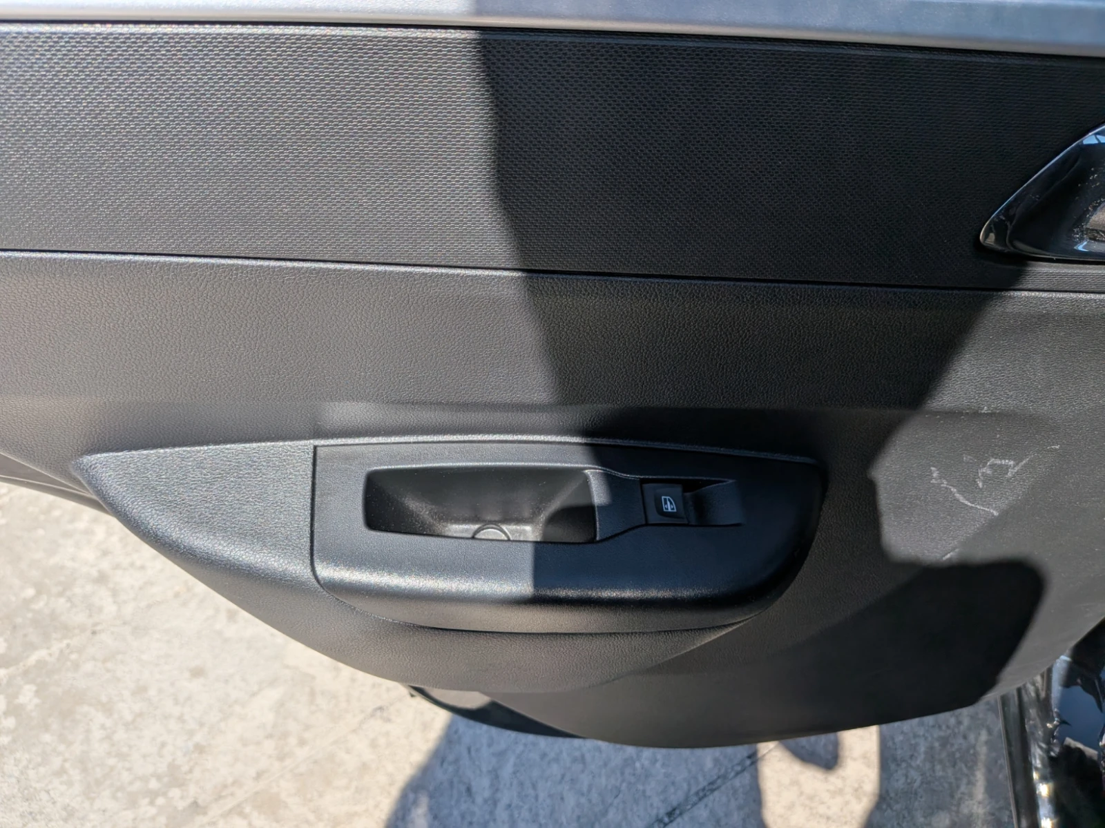 Dacia Spring, снимка 8 - Автомобили и джипове - 55748859