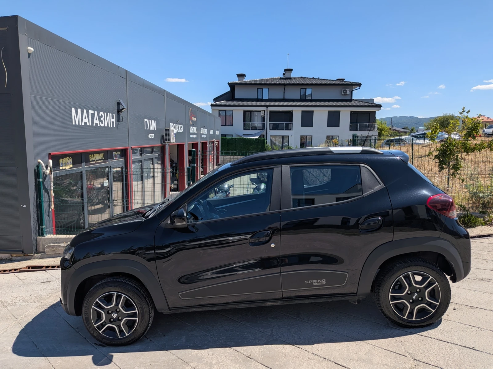 Dacia Spring, снимка 3 - Автомобили и джипове - 55748859