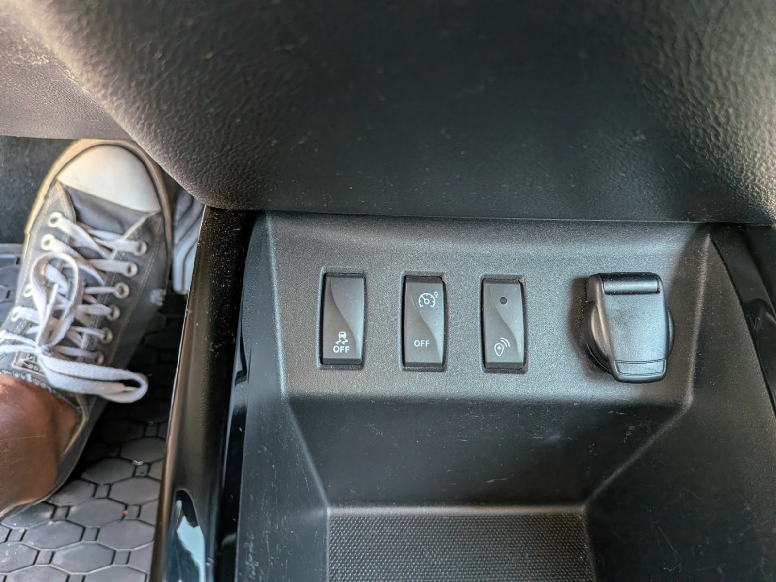 Dacia Spring, снимка 15 - Автомобили и джипове - 55748859
