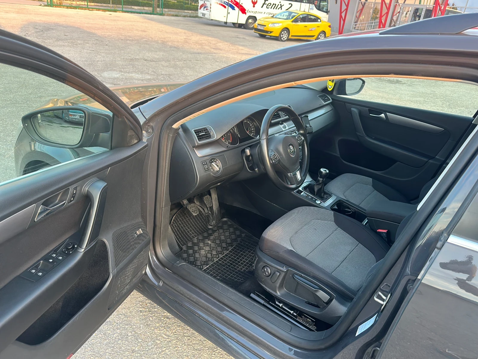 VW Passat 2.0TDI, снимка 8 - Автомобили и джипове - 55989084