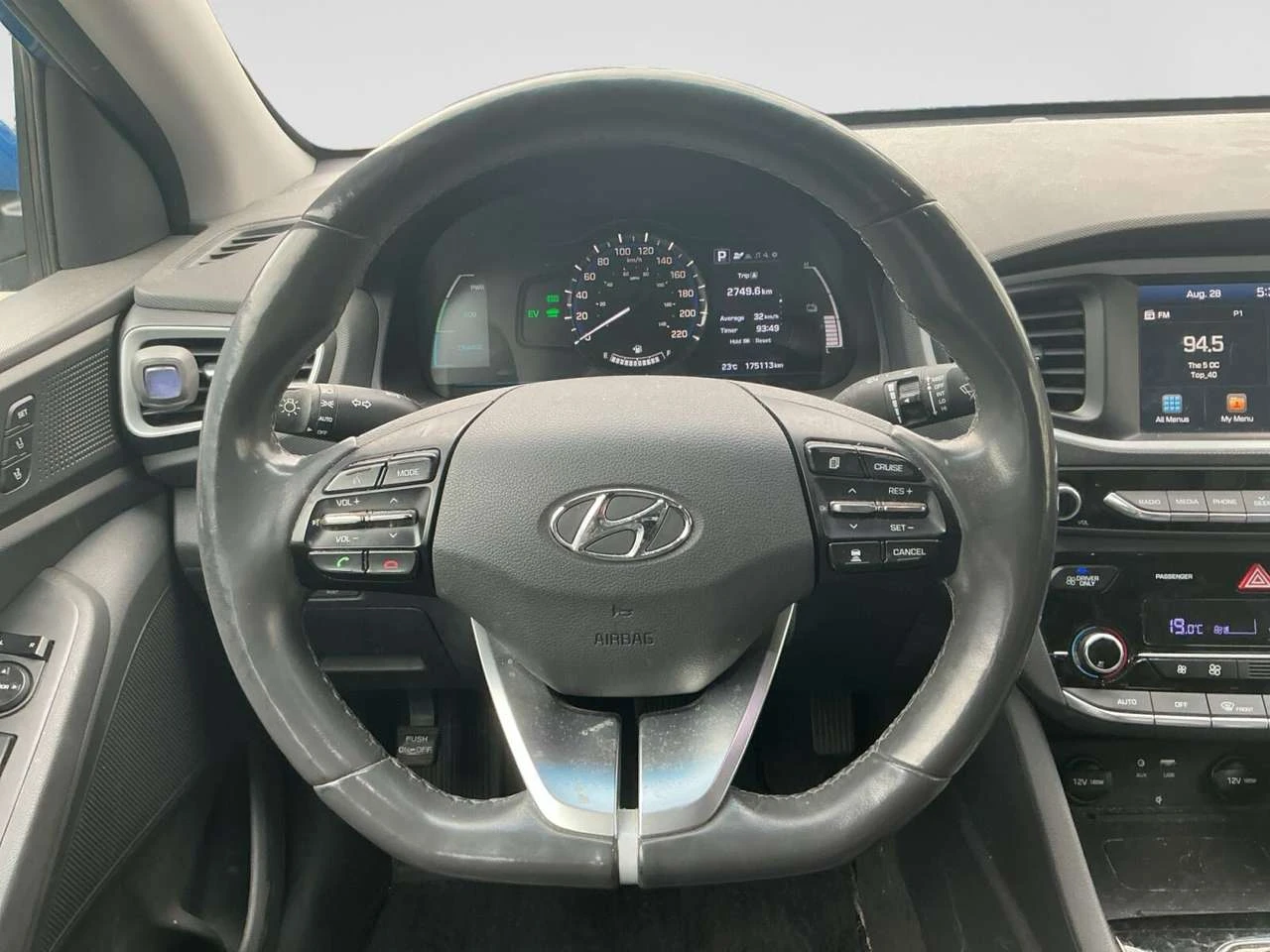 Hyundai Ioniq, снимка 11 - Автомобили и джипове - 56028742