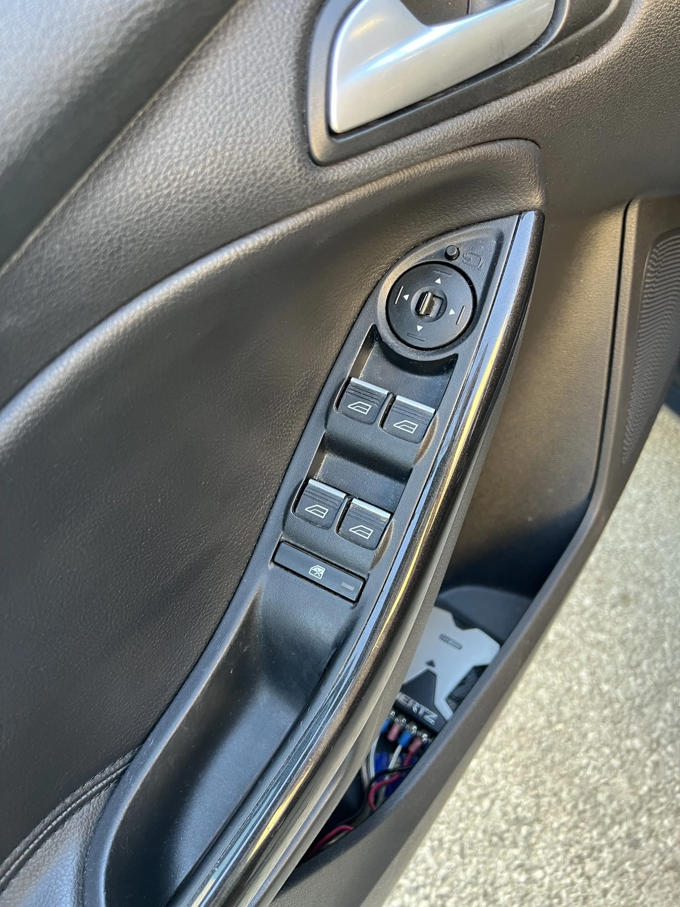 Ford Focus 1, 5 TDCi Titanium, снимка 6 - Автомобили и джипове - 56143943
