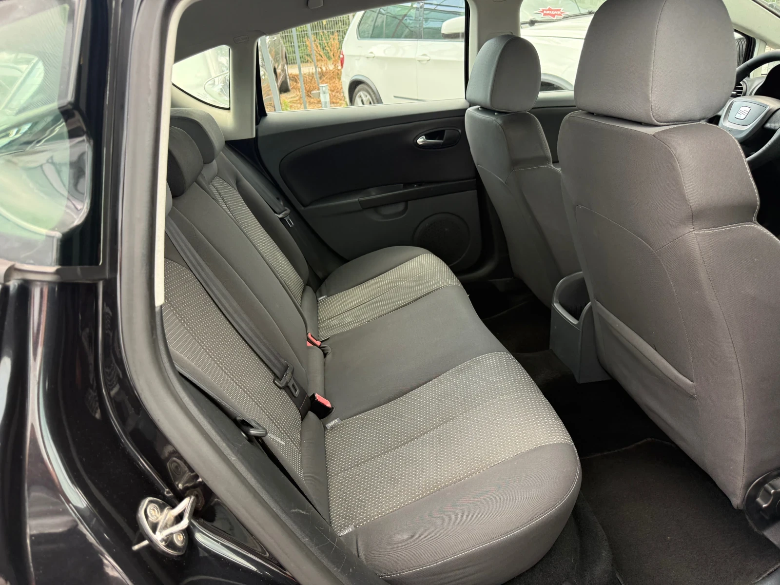 Seat Leon 1.4i LPG ITALY!, снимка 9 - Автомобили и джипове - 56220619