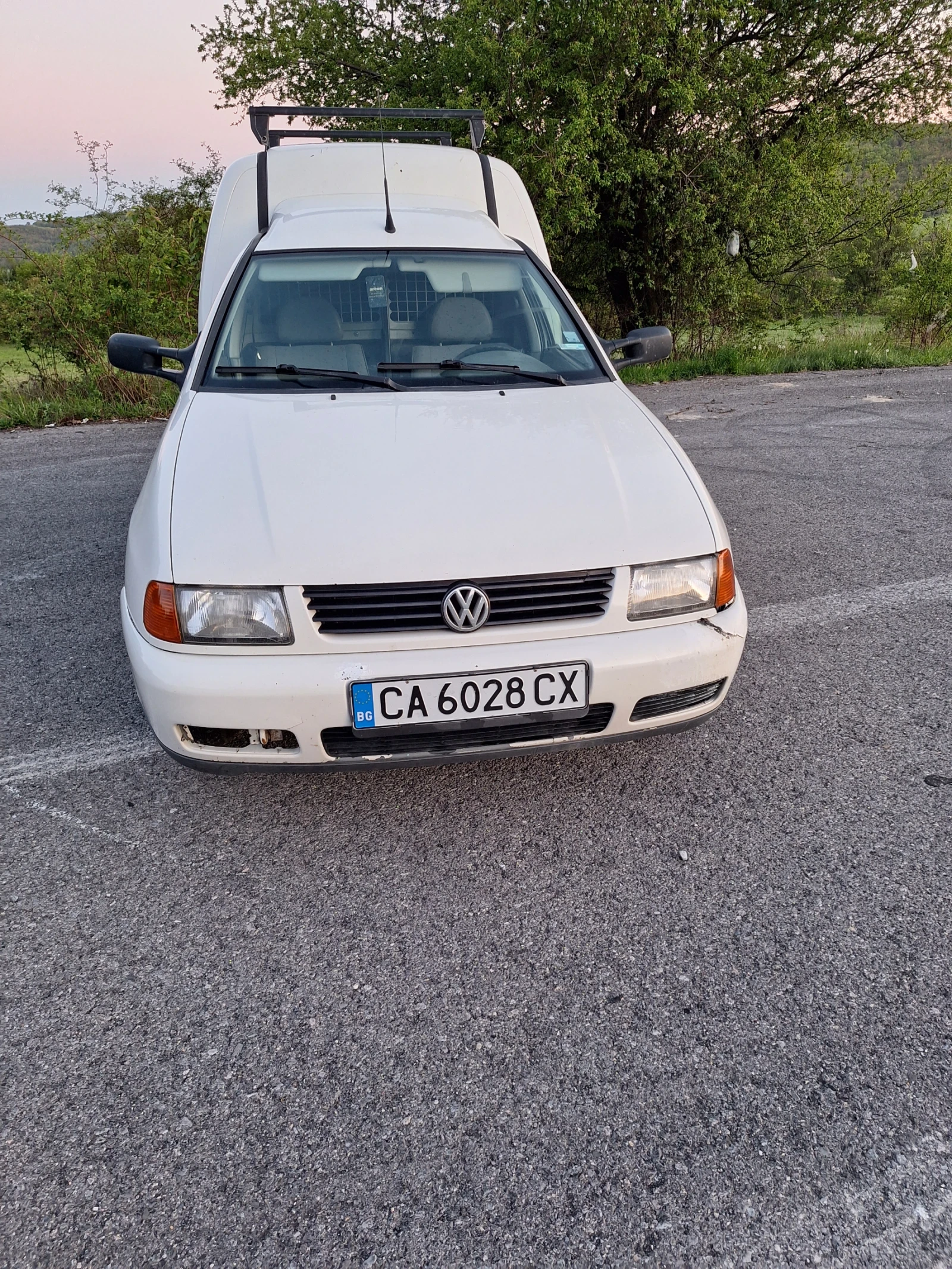 VW Caddy