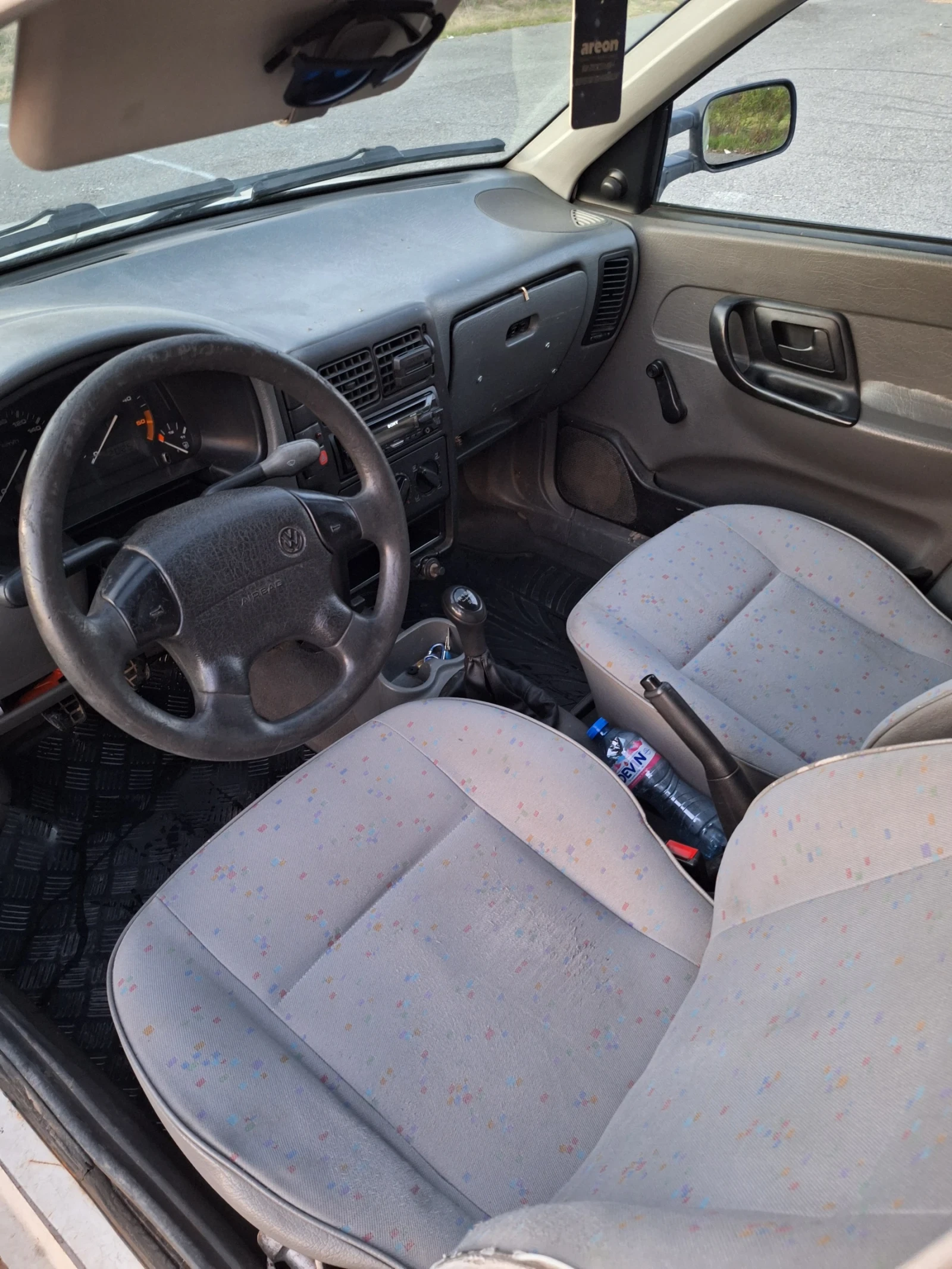 VW Caddy, снимка 8 - Автомобили и джипове - 56684722