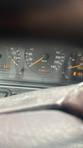 Mercedes-Benz ML 270 Джип - 4200 € / 8214.49 лв. - 32662895 5