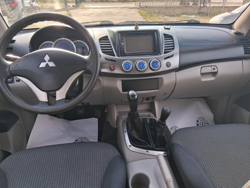 Mitsubishi L200 2.5 дизел, снимка 7 - Автомобили и джипове - 51628439