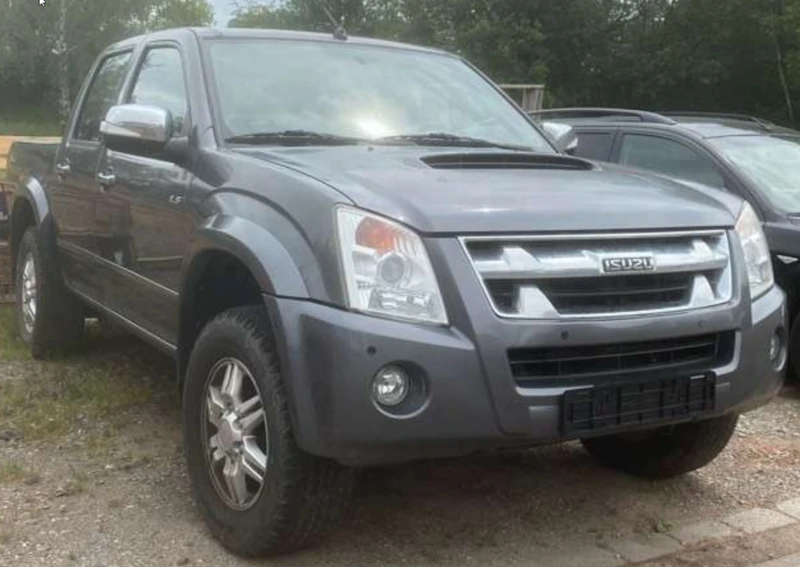 Isuzu D-max 2.5, снимка 2 - Автомобили и джипове - 47579795