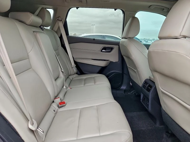 Nissan Rogue 2.5L 4 Front-wheel Drive, снимка 13 - Автомобили и джипове - 52904627