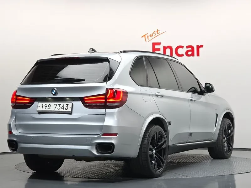 BMW X5 xDrive M50, снимка 2 - Автомобили и джипове - 55352699