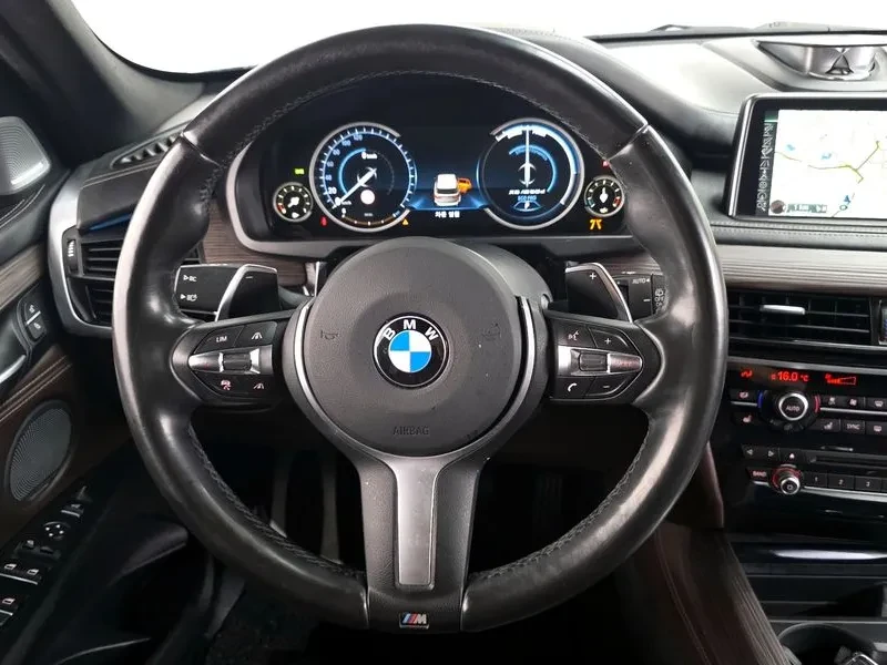 BMW X5 xDrive M50, снимка 8 - Автомобили и джипове - 55352699