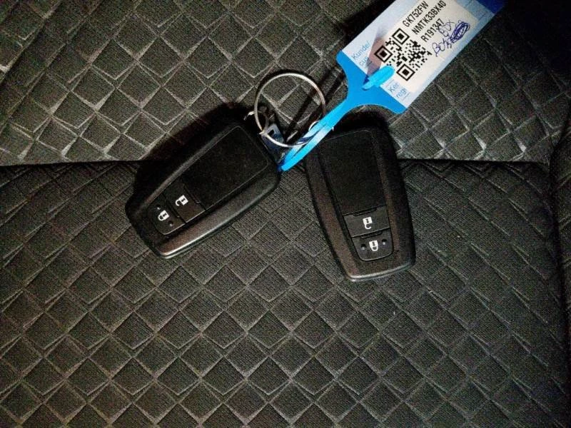 Toyota C-HR 1.8h Business - Hybrid, снимка 12 - Автомобили и джипове - 56164843
