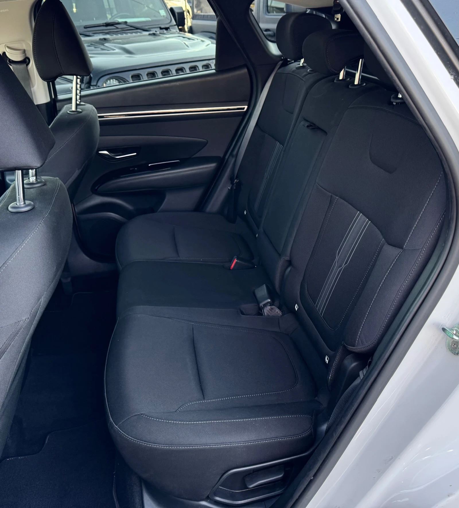 Hyundai Tucson X Line / Mild hybrid  | Mobile.bg   12