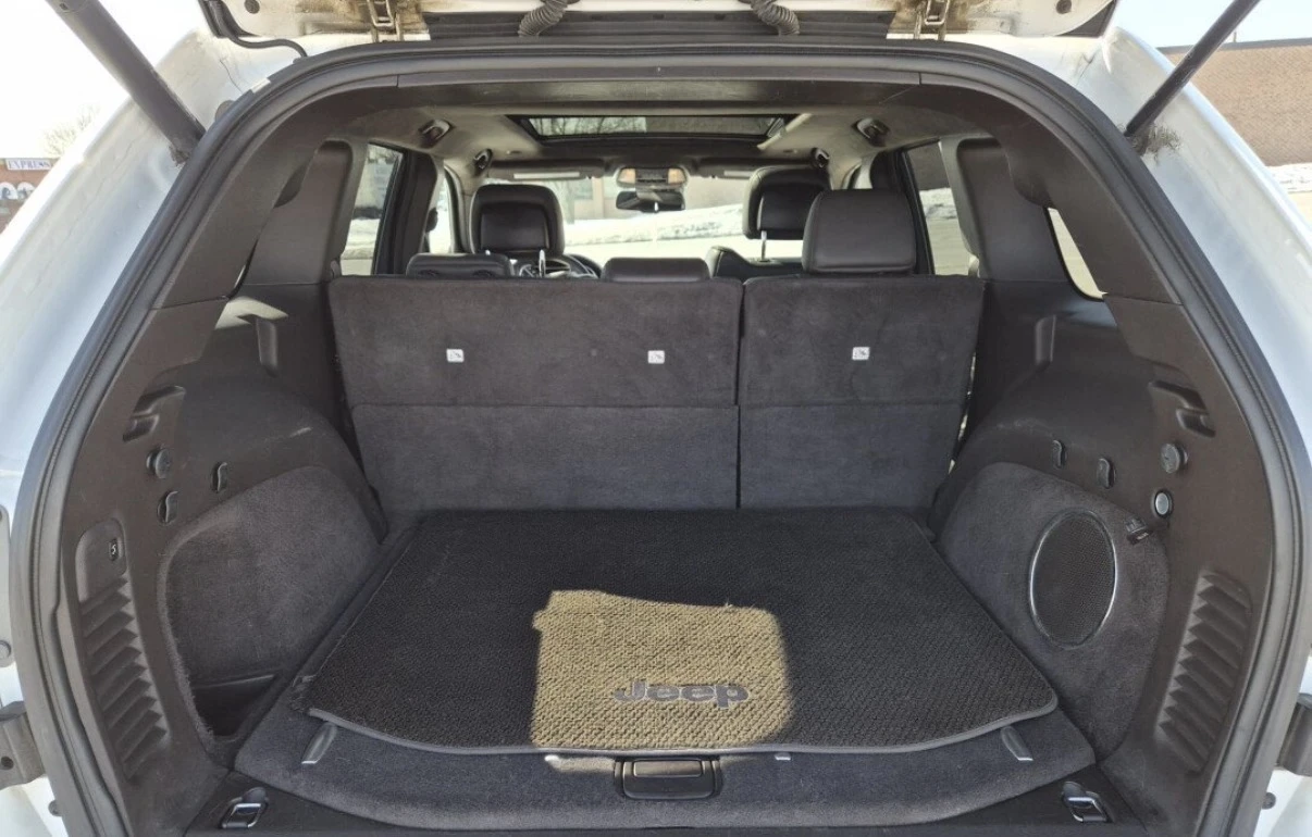 Jeep Grand cherokee Summit | 5.7 HEMI | Сервизна история | , снимка 11 - Автомобили и джипове - 53717282