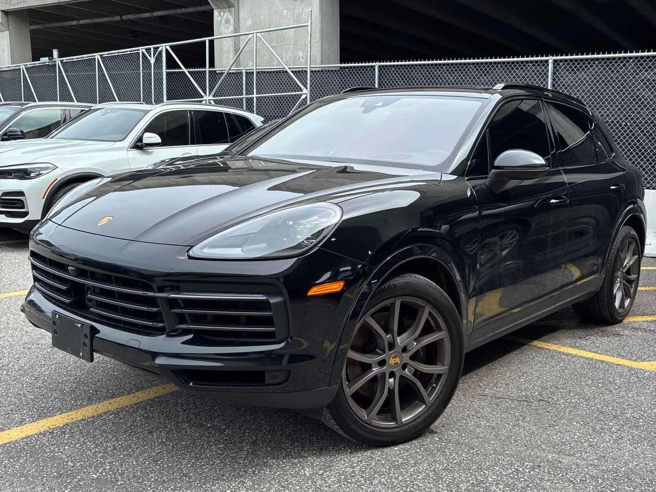 Porsche Cayenne /360/DISTRONIC/BOSE/ОБДУХВАНЕ/MATRIX, снимка 2 - Автомобили и джипове - 54291687