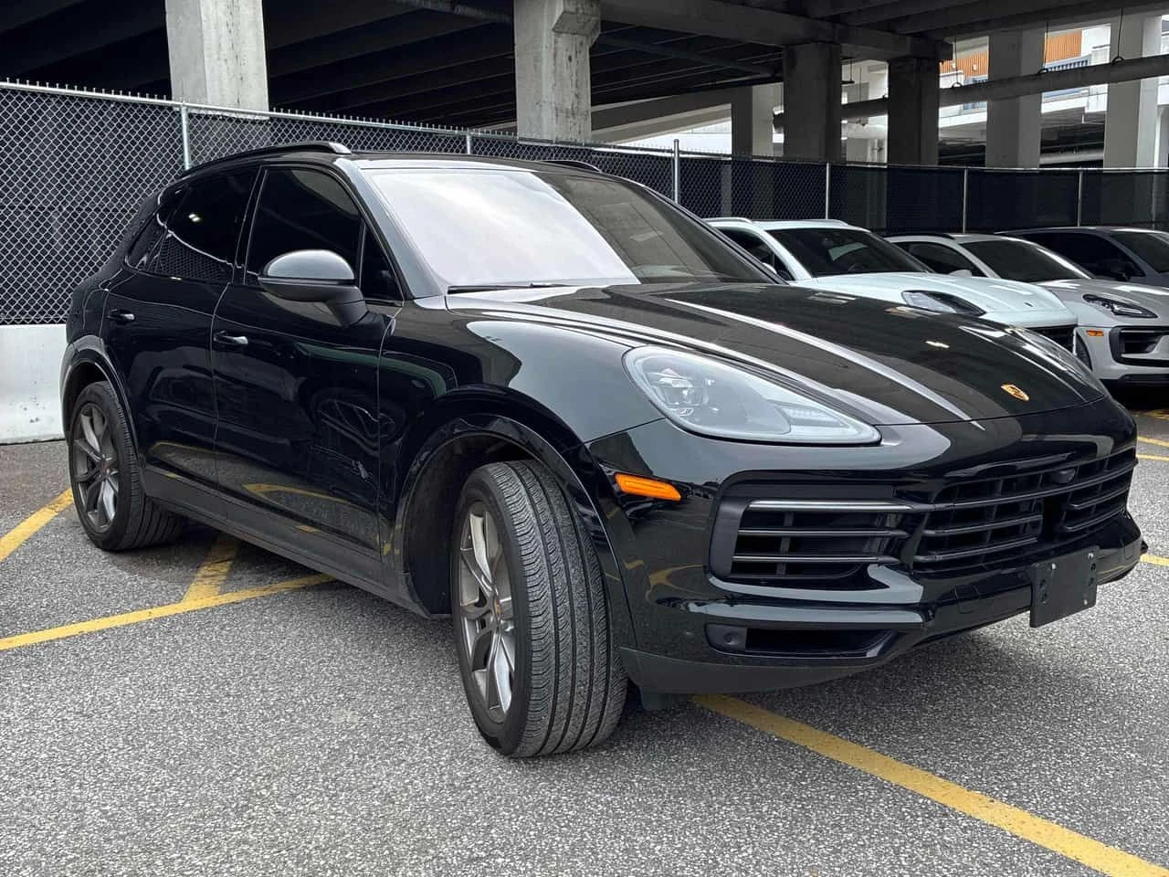 Porsche Cayenne /360/DISTRONIC/BOSE/ОБДУХВАНЕ/MATRIX, снимка 3 - Автомобили и джипове - 54291687