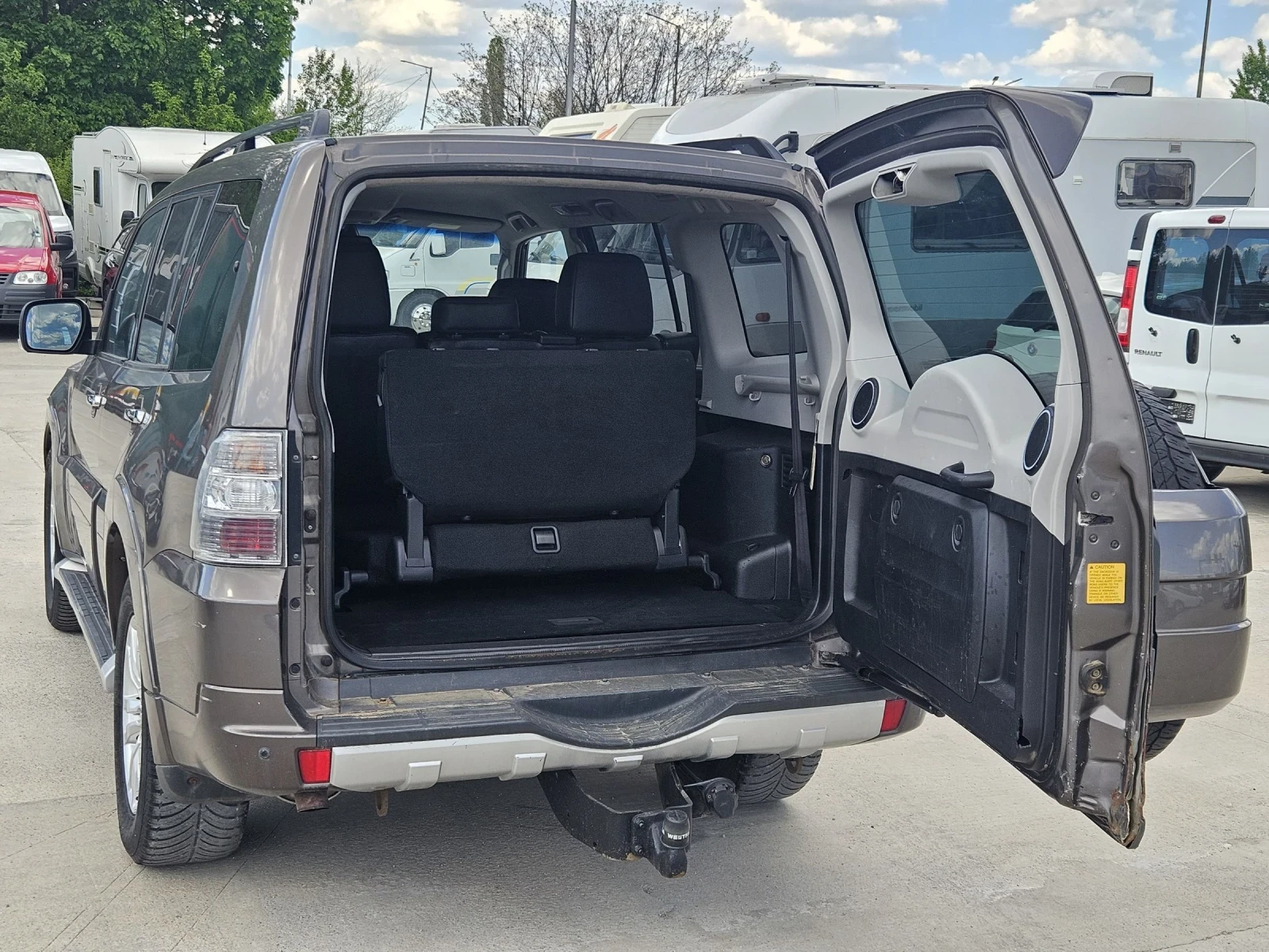 Mitsubishi Pajero 3.2 DI-D АВТОМАТИК! КАМЕРА! 6+ 1!, снимка 7 - Автомобили и джипове - 54427490