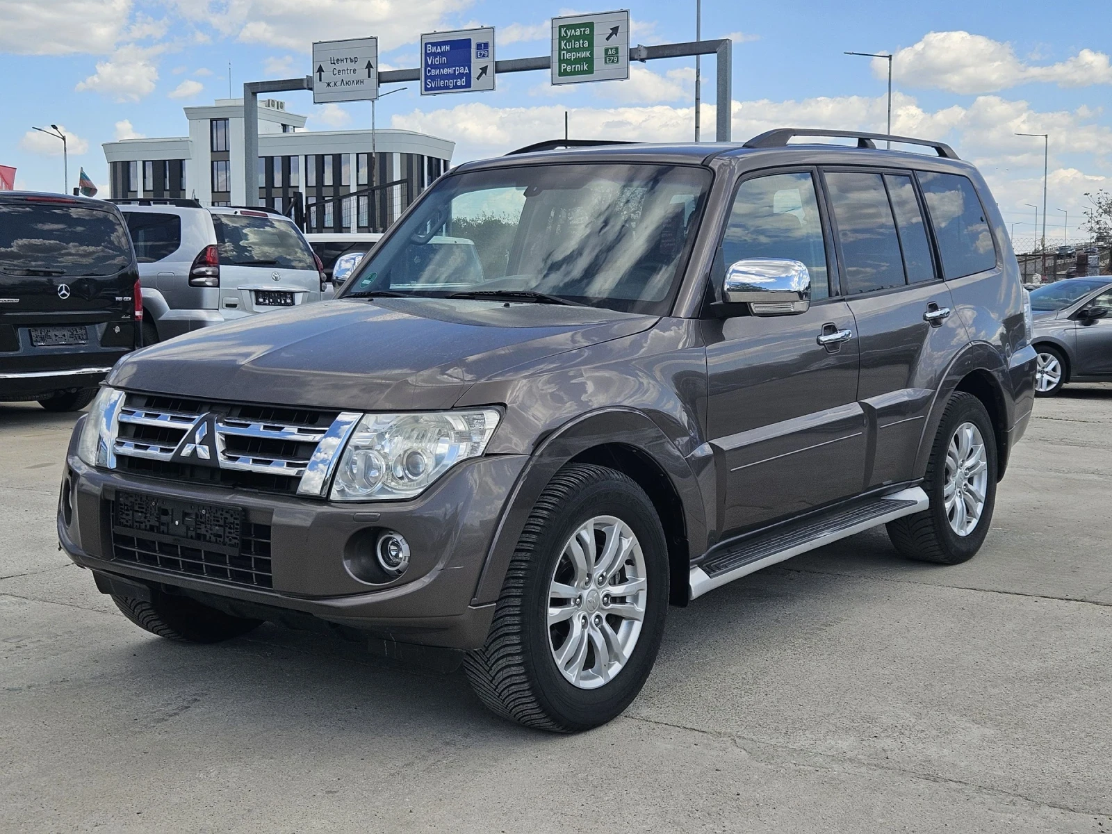 Mitsubishi Pajero 3.2 DI-D АВТОМАТИК! КАМЕРА! 6+ 1!, снимка 3 - Автомобили и джипове - 54427490