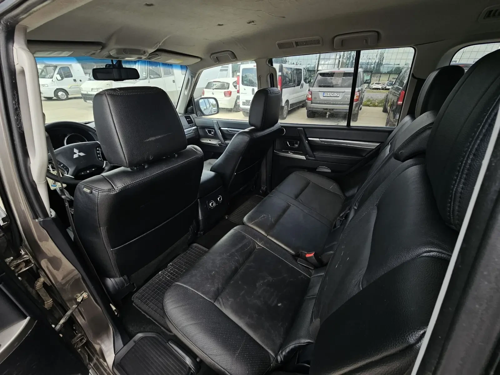 Mitsubishi Pajero 3.2 DI-D АВТОМАТИК! КАМЕРА! 6+ 1!, снимка 16 - Автомобили и джипове - 54427490