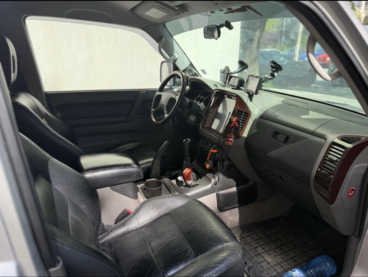 Mitsubishi Pajero 3.5 бензин, снимка 7 - Автомобили и джипове - 54575593