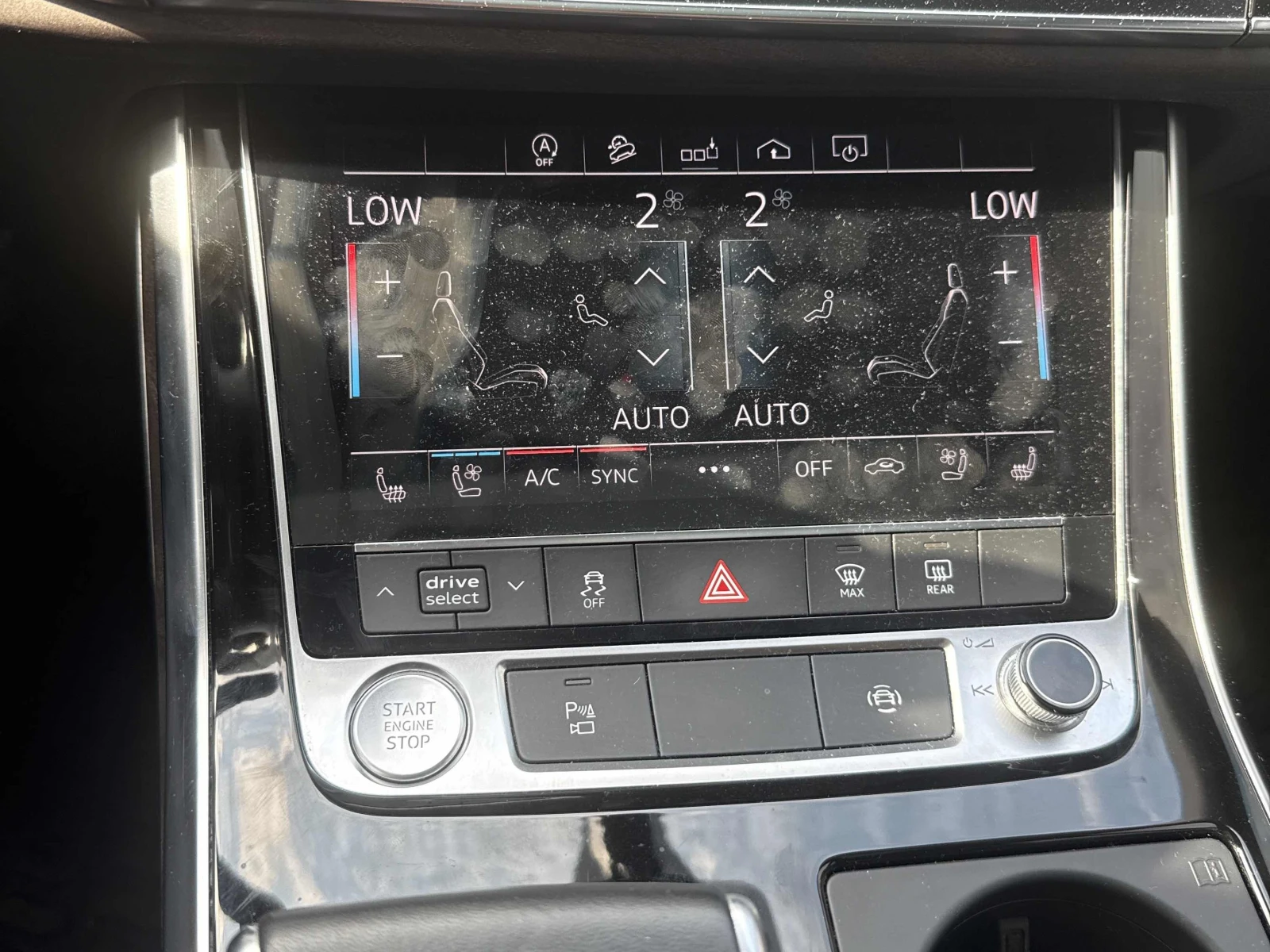 Audi Q8 Progressive, снимка 8 - Автомобили и джипове - 54832695