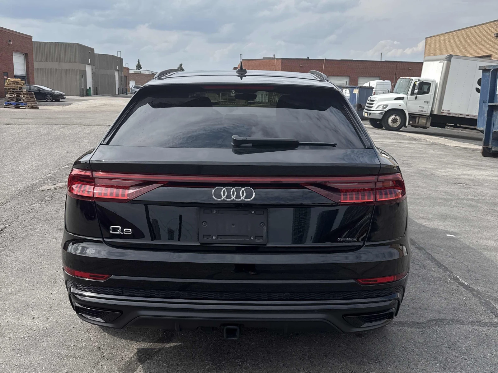 Audi Q8 Progressive, снимка 3 - Автомобили и джипове - 54832695