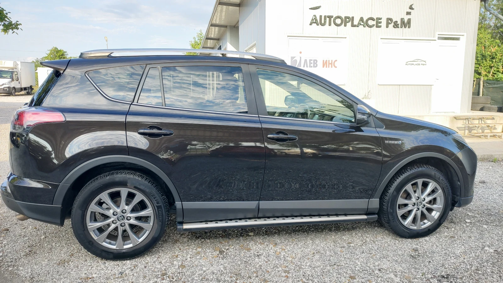 Toyota Rav4 /4x4/360Camera/JBL/BSM/В гаранция , снимка 4 - Автомобили и джипове - 55137763
