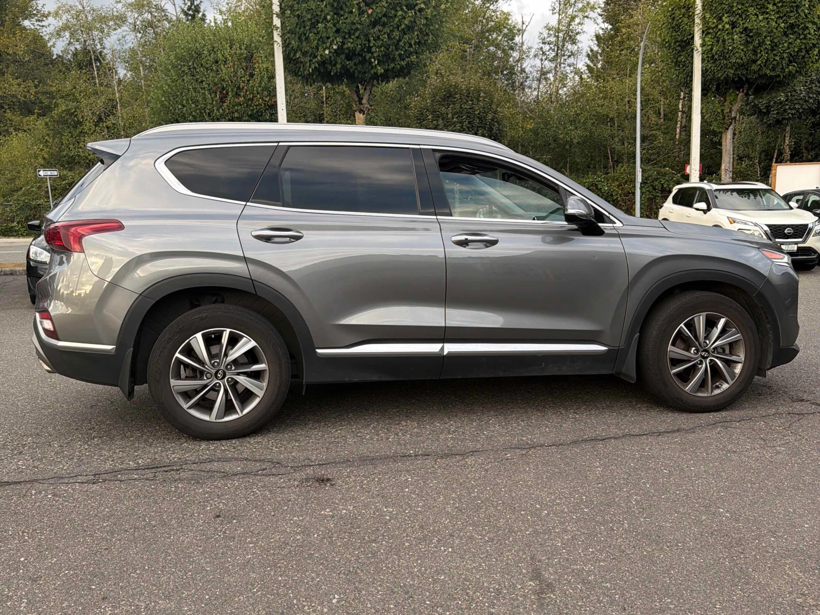 Hyundai Santa fe Luxury / 360 / DIS / ОБДУХВАНЕ / CARFAX , снимка 3 - Автомобили и джипове - 55884175