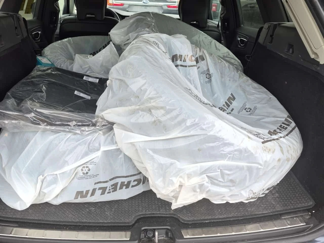 Volvo XC60 * B6 Awd Core * CARFAX * ��� ������������ ������ | Mobile.bg � ����������� 14