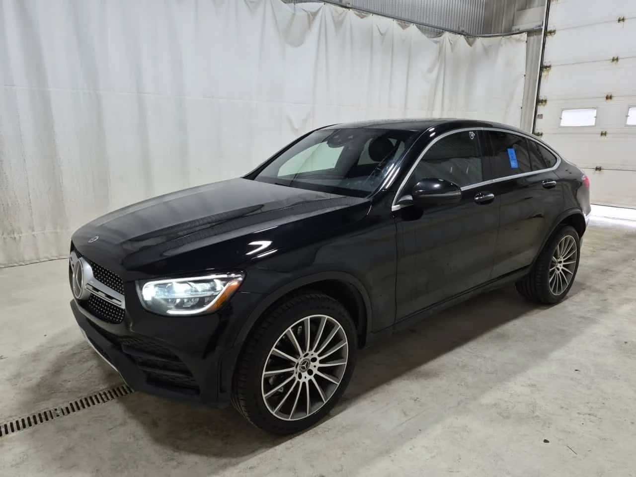 Mercedes-Benz GLC * 4matic Coupe 300 * CARFAX * БЕЗ ПЪРВОНАЧАЛНА ВНО