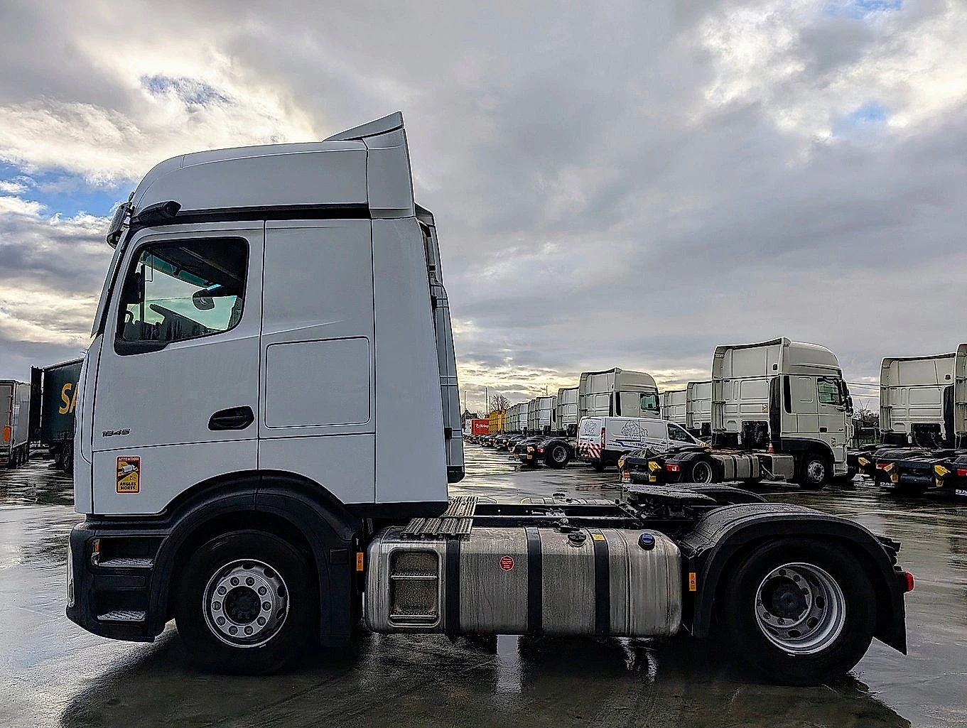 Mercedes-Benz Actros L Pro Cabin 1845, снимка 4 - Камиони - 54020152