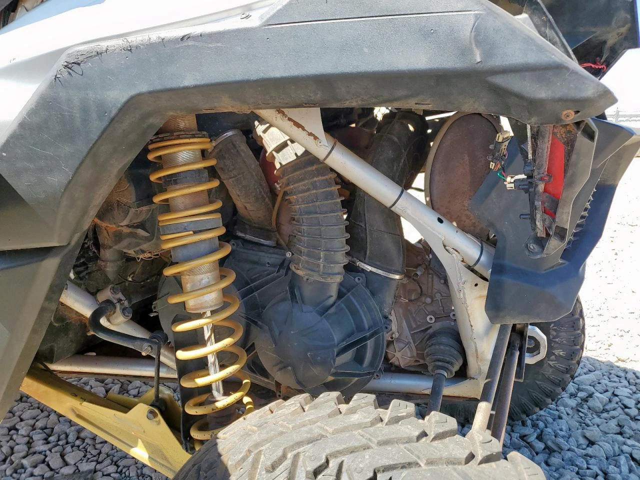 Can-Am Maverick X3 X RS TURBO RR - изображение 8