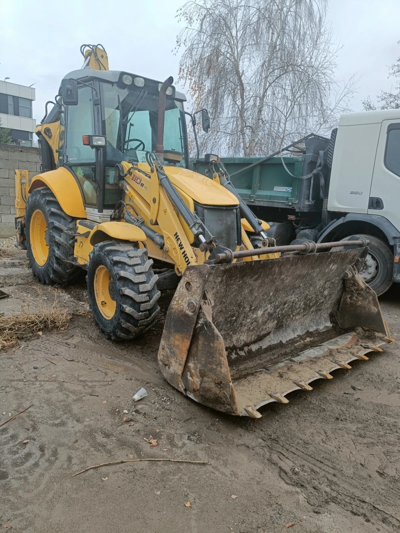 Багер New Holland LB110, снимка 2 - Индустриална техника - 48228300