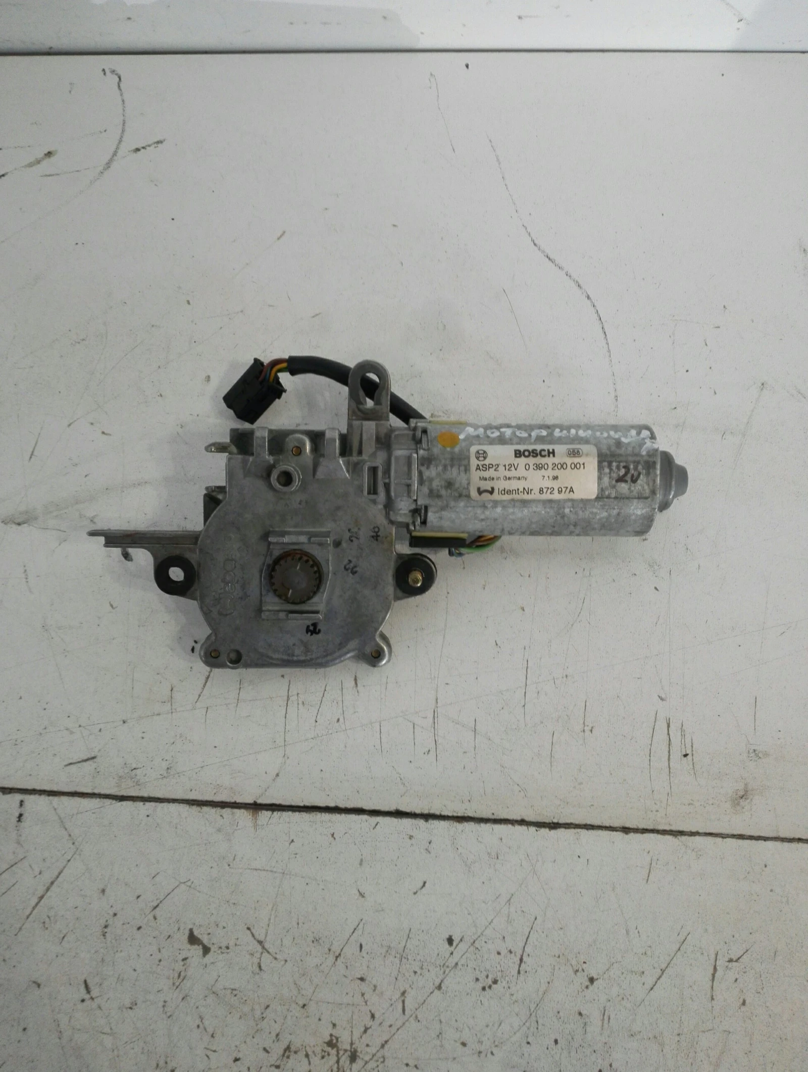 ������� ������� �������� �200 | Mobile.bg � ����������� 1